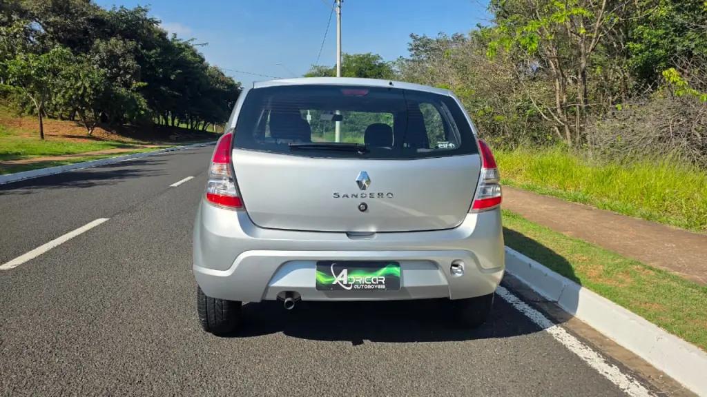 RENAULT Sandero - Foto