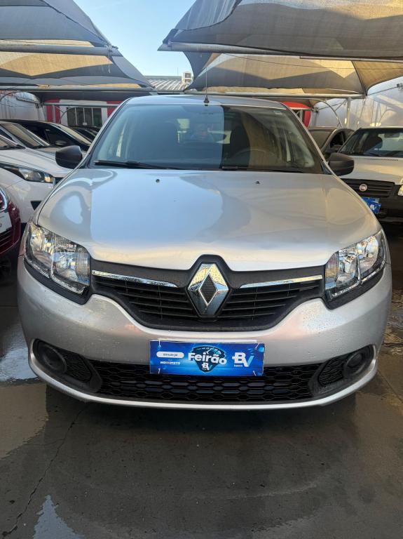 RENAULT Sandero - Foto