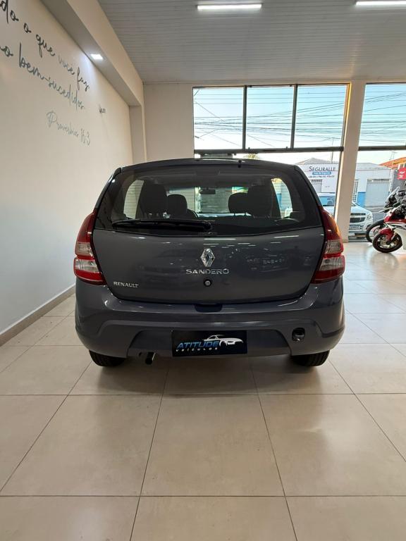 RENAULT Sandero - Foto