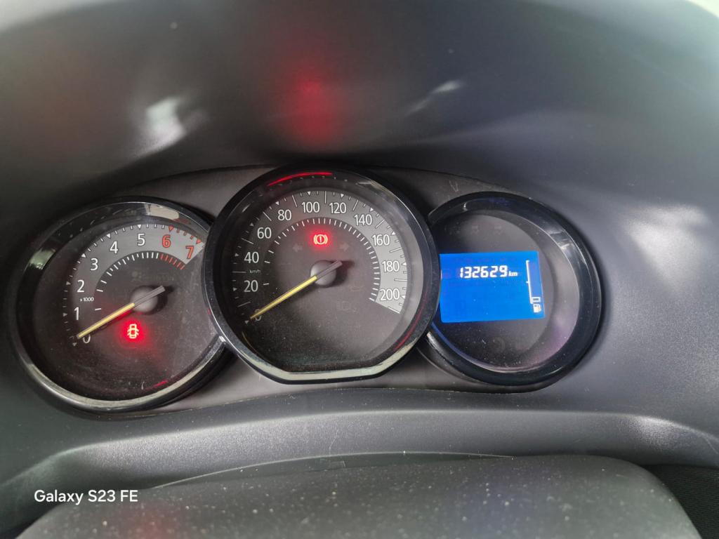 RENAULT Sandero - Foto