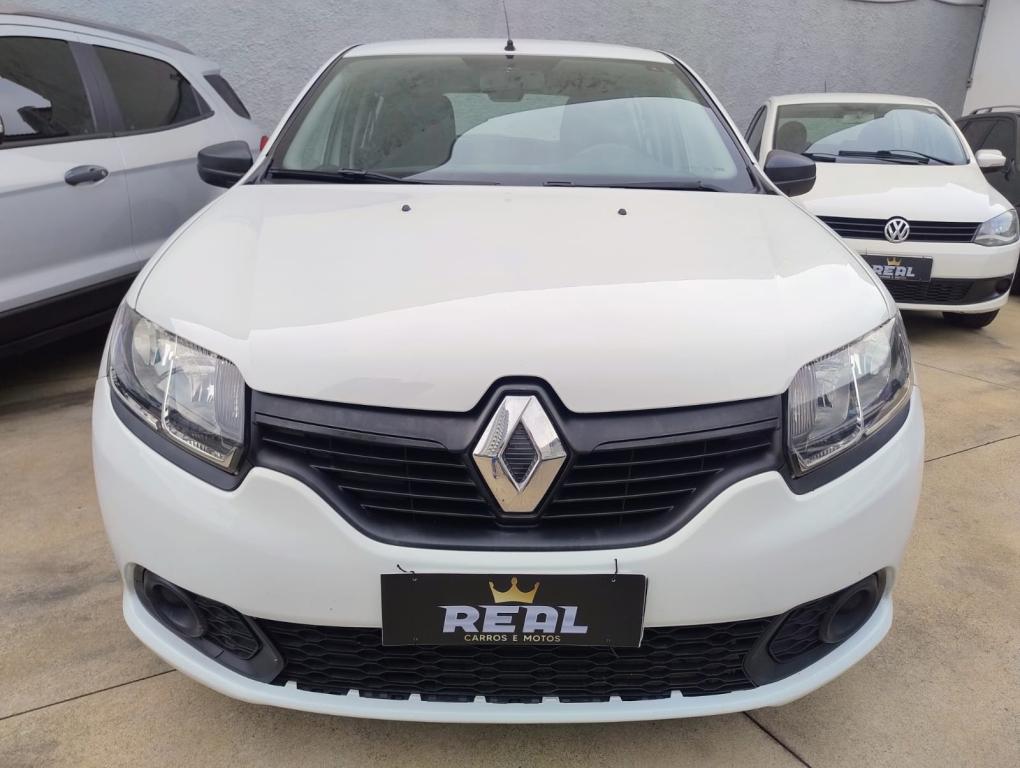 RENAULT Sandero - Foto