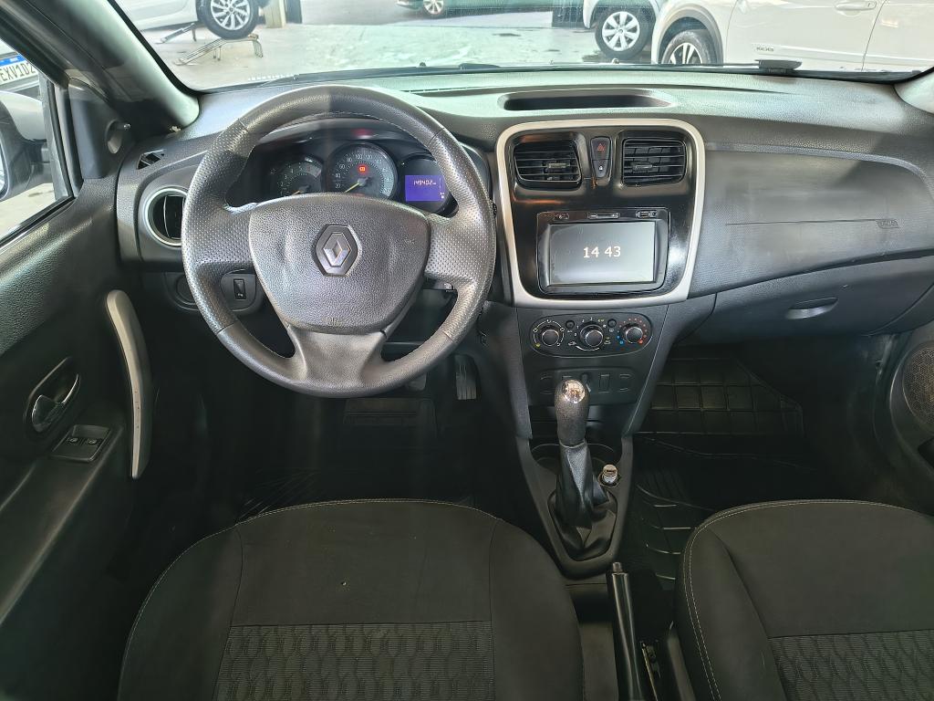RENAULT Sandero - Foto