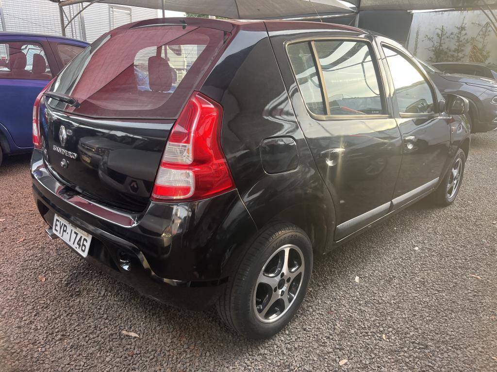 RENAULT Sandero - Foto