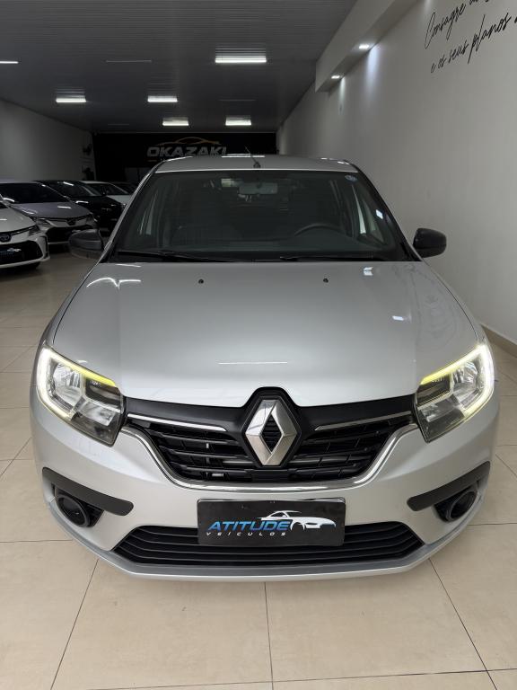 RENAULT Sandero - Foto