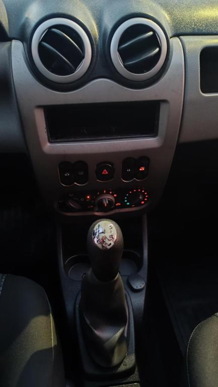 RENAULT Sandero - Foto