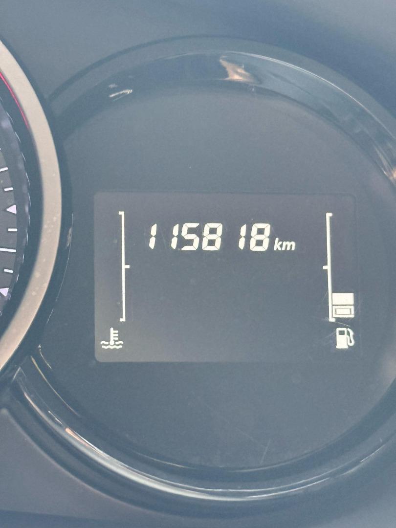 RENAULT Sandero - Foto