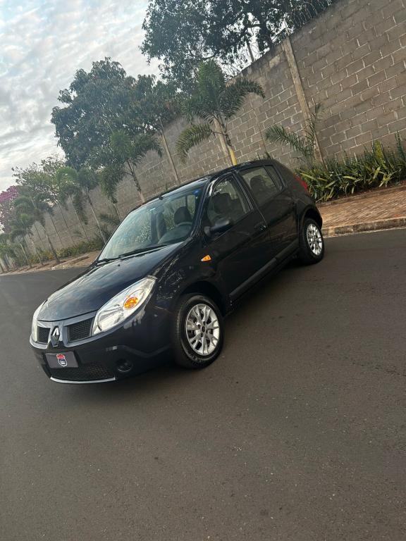 RENAULT Sandero - Foto