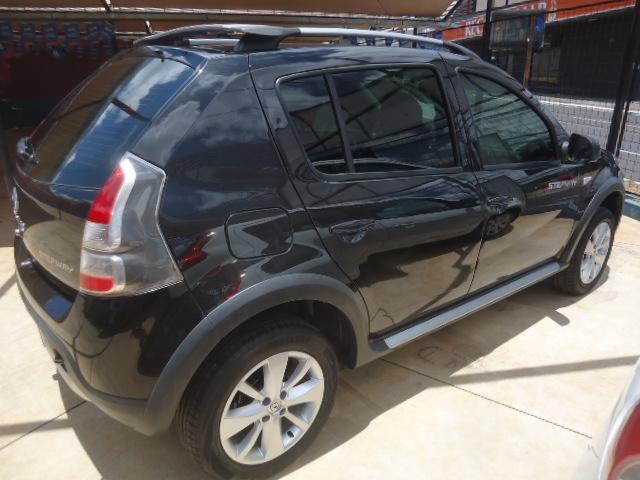 RENAULT Sandero - Foto