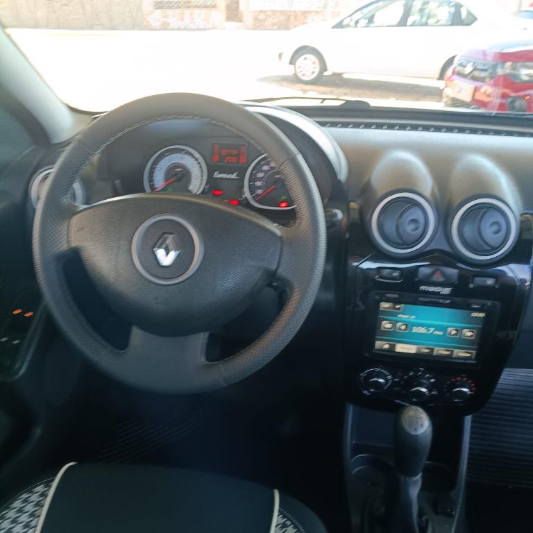 RENAULT Sandero - Foto