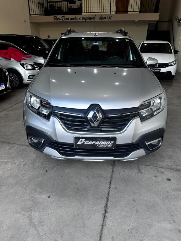 RENAULT Sandero - Foto