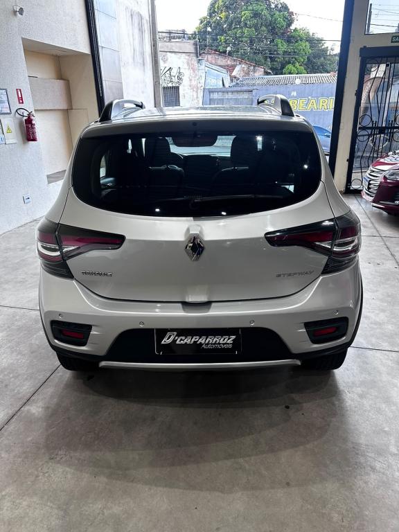 RENAULT Sandero - Foto