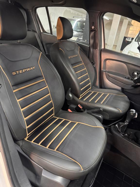 RENAULT Stepway - Foto
