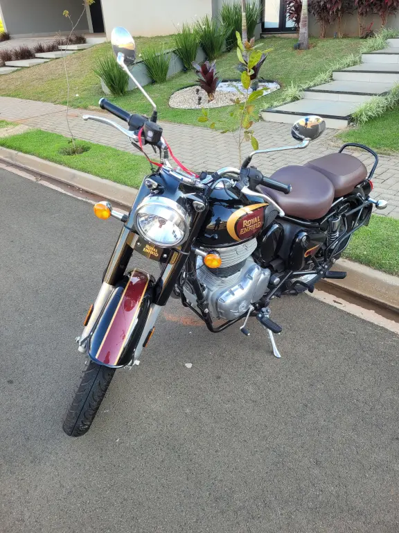 ROYAL ENFIELD Classic 350 - Foto