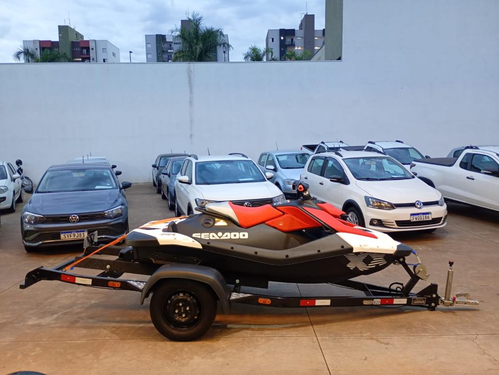SEA DOO Spark Trixx 900 - Foto