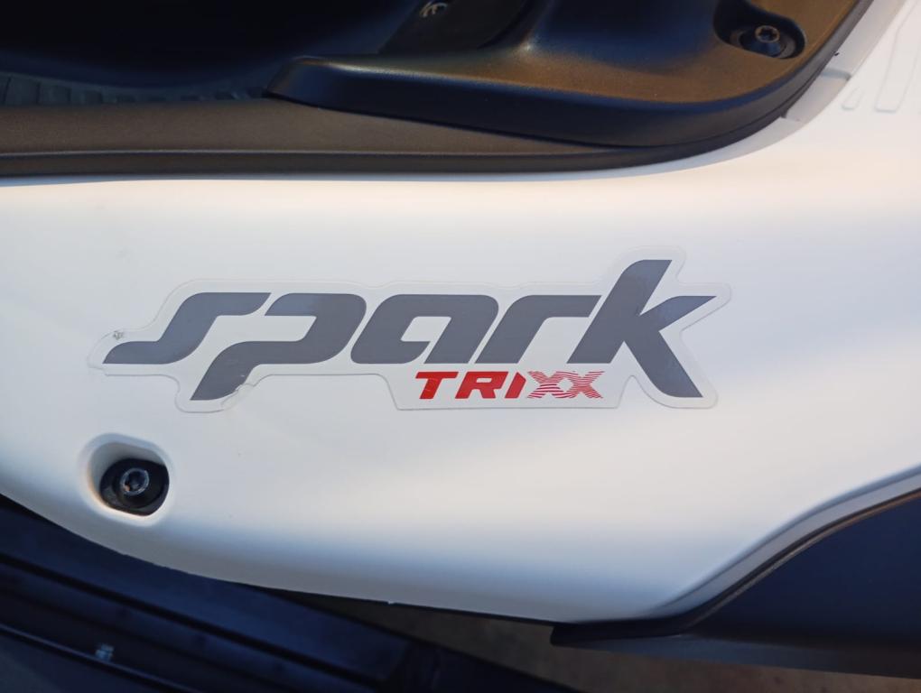 SEA DOO Spark Trixx 900 - Foto