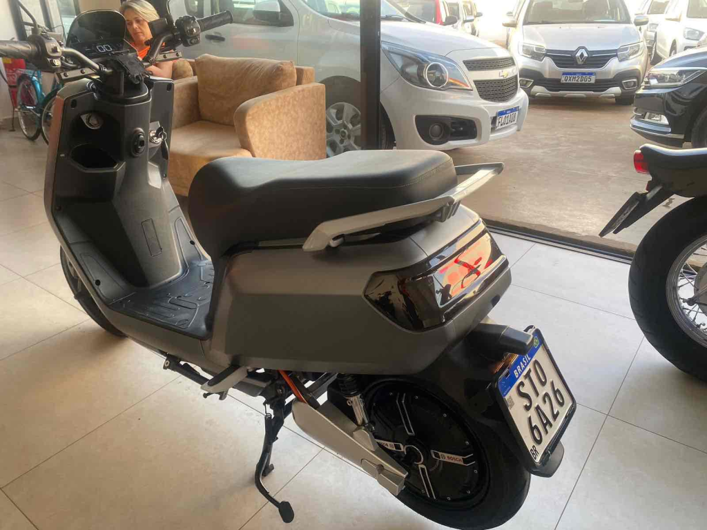 SHINERAY SE2 - Foto