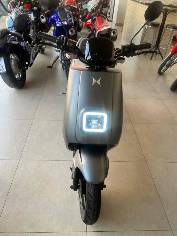 SHINERAY SE2 - Foto