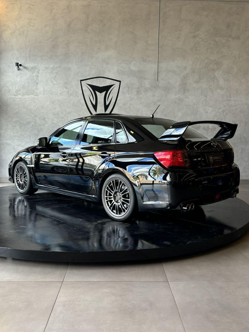 SUBARU Impreza Sedan - Foto