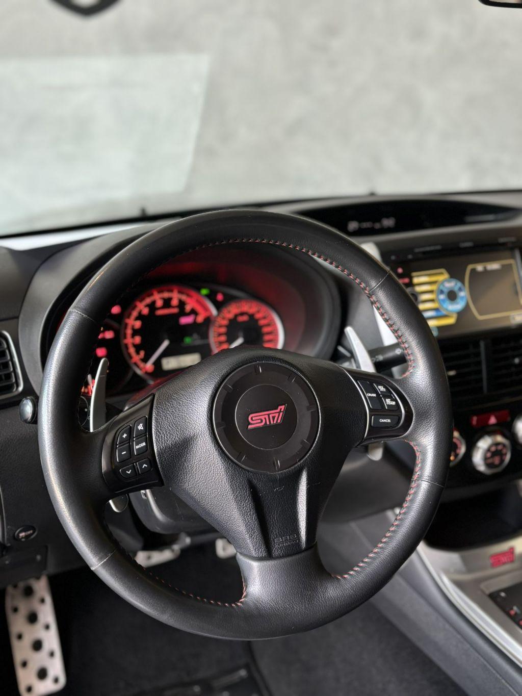 SUBARU Impreza Sedan - Foto