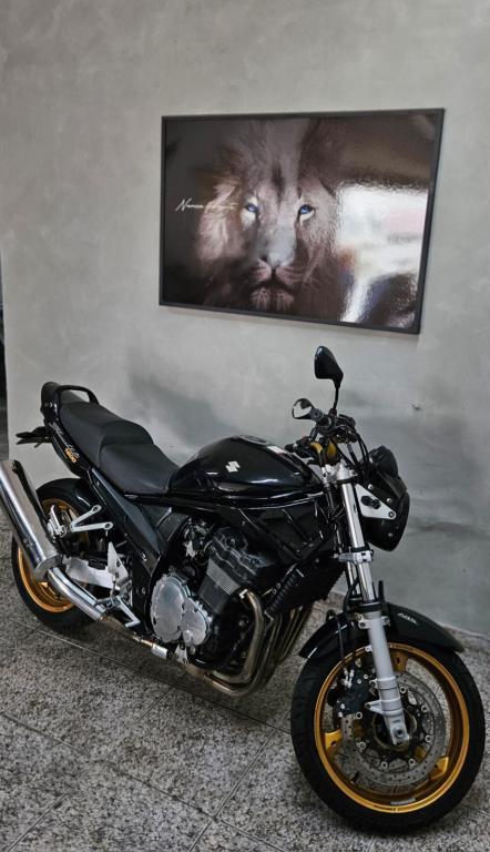 SUZUKI Bandit 1200 - Foto