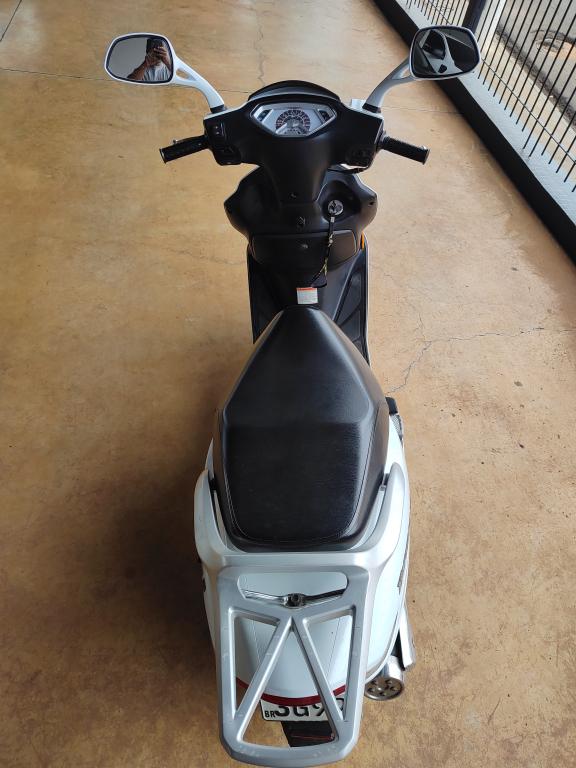 SUZUKI Burgman 125 - Foto