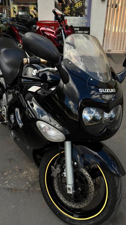 SUZUKI GSX 750 F - Foto