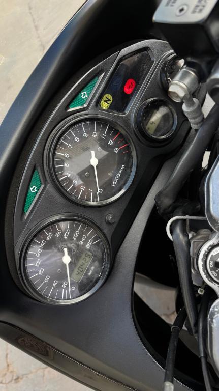 SUZUKI GSX 750 F - Foto