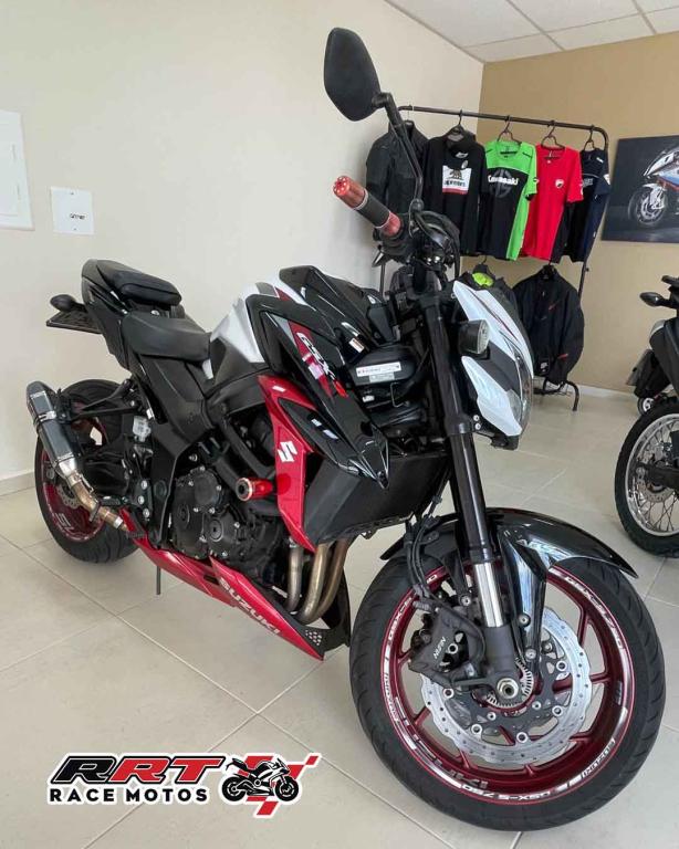 SUZUKI GSX-S 750 - Foto