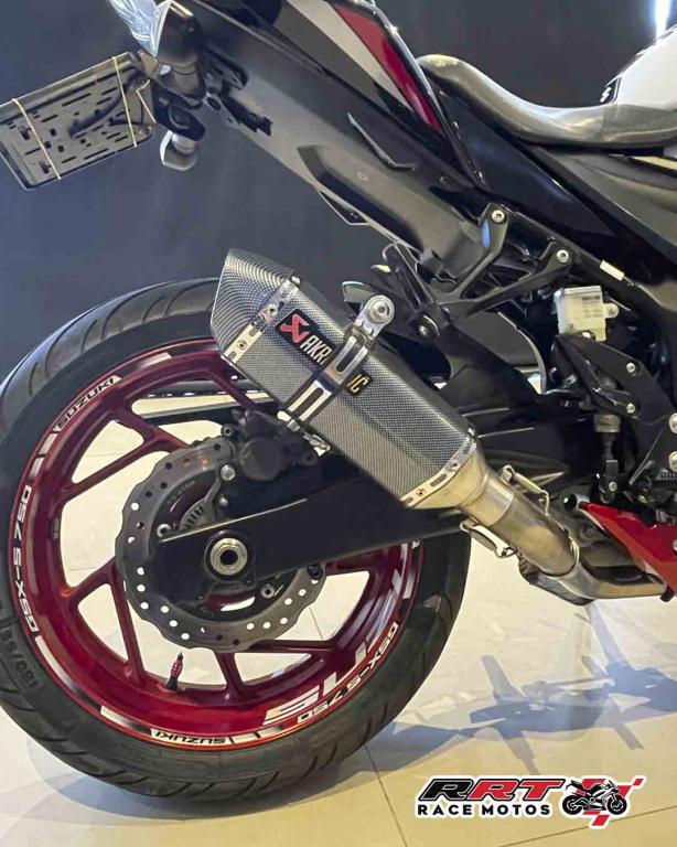 SUZUKI GSX-S 750 - Foto