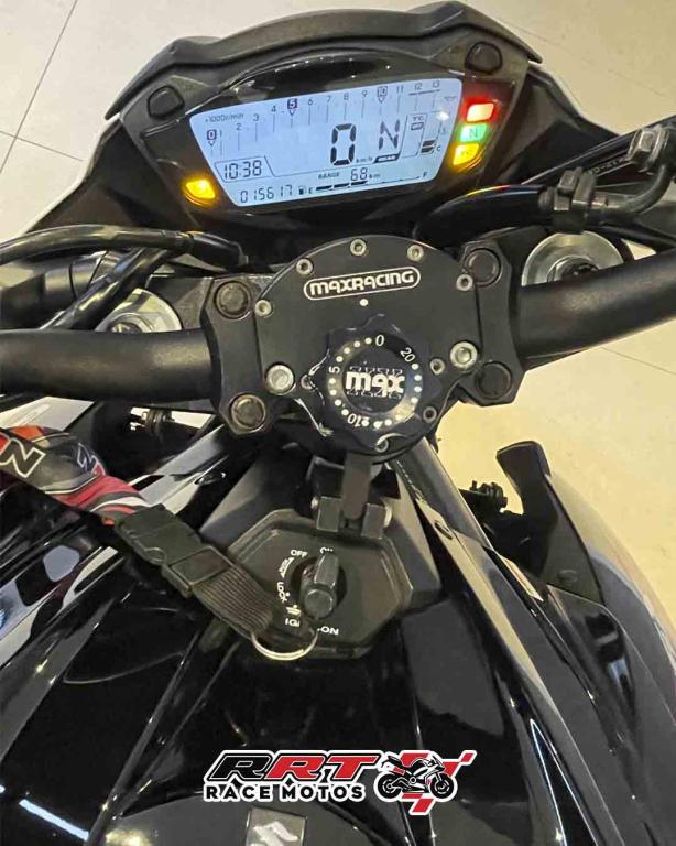 SUZUKI GSX-S 750 - Foto