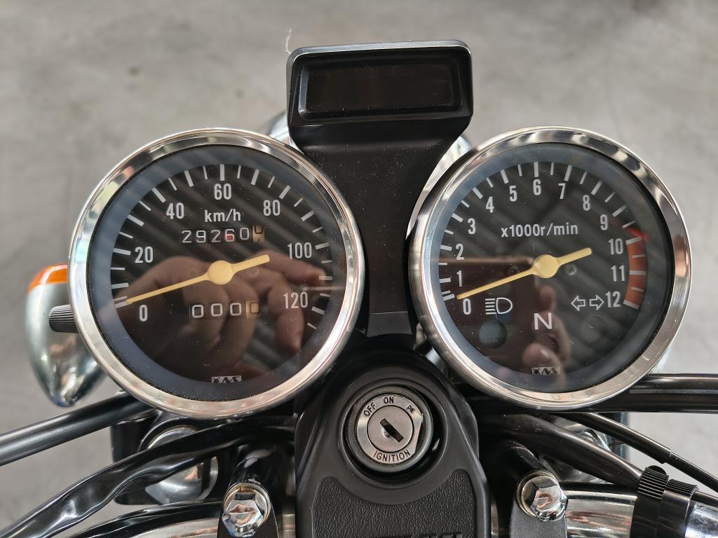 SUZUKI Intruder 125 - Foto
