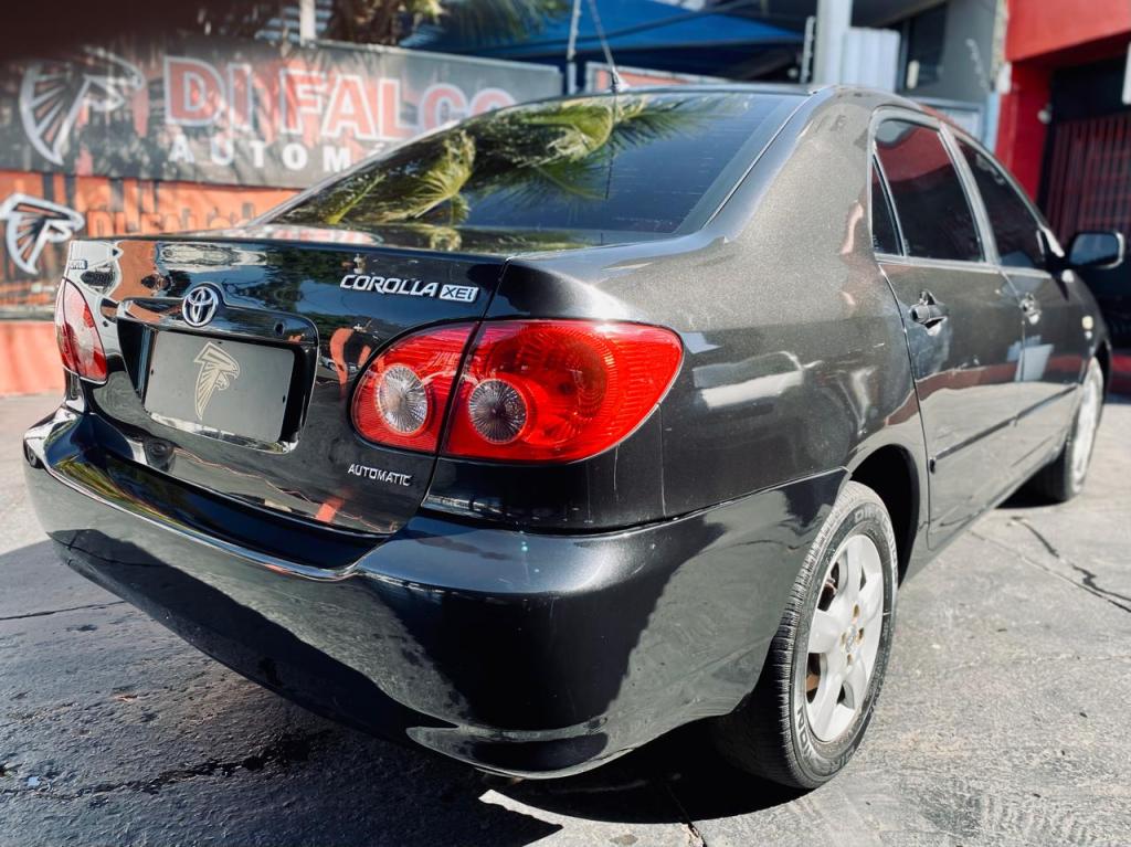 TOYOTA Corolla - Foto