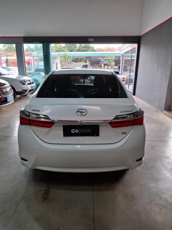 TOYOTA Corolla - Foto