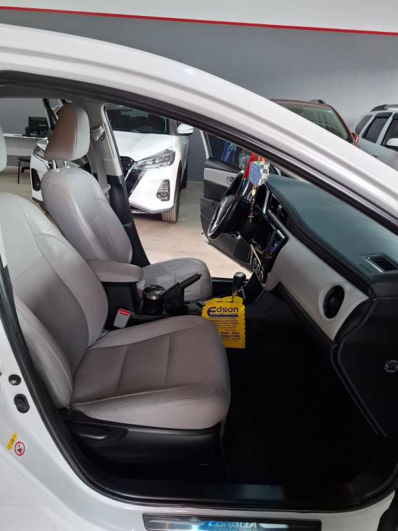 TOYOTA Corolla - Foto