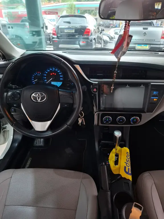 TOYOTA Corolla - Foto