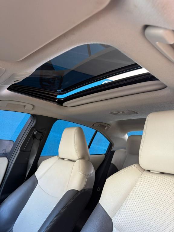 TOYOTA Corolla - Foto