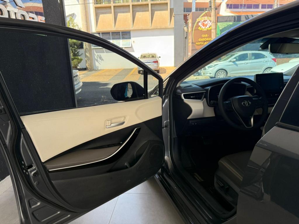 TOYOTA Corolla - Foto