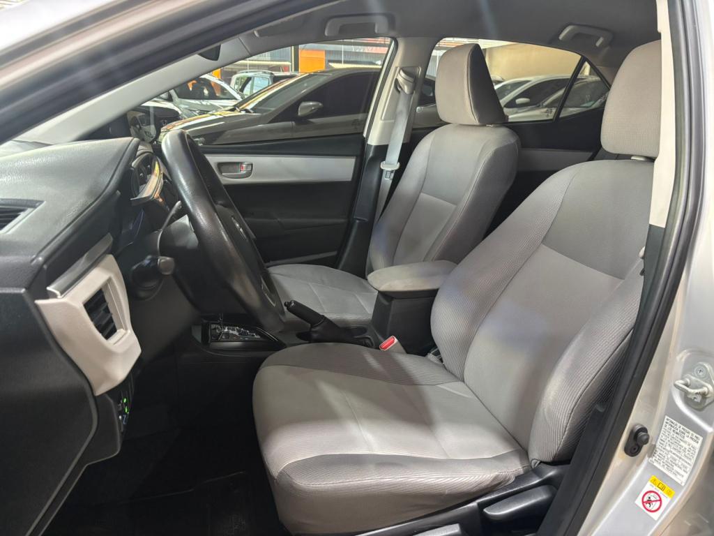 TOYOTA Corolla - Foto