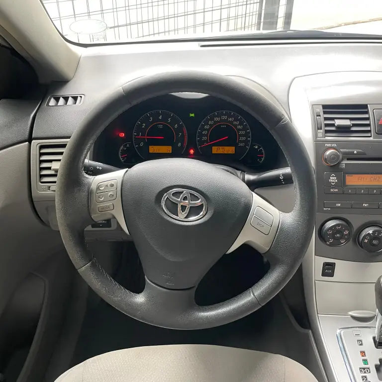 TOYOTA Corolla - Foto