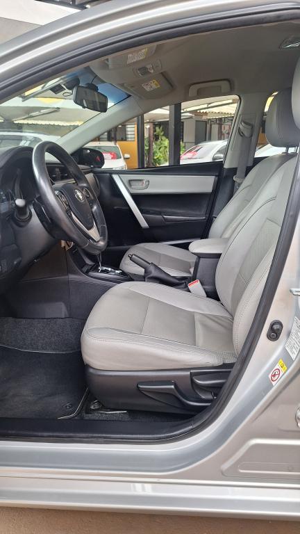 TOYOTA Corolla - Foto