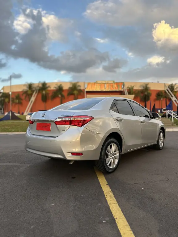 TOYOTA Corolla - Foto