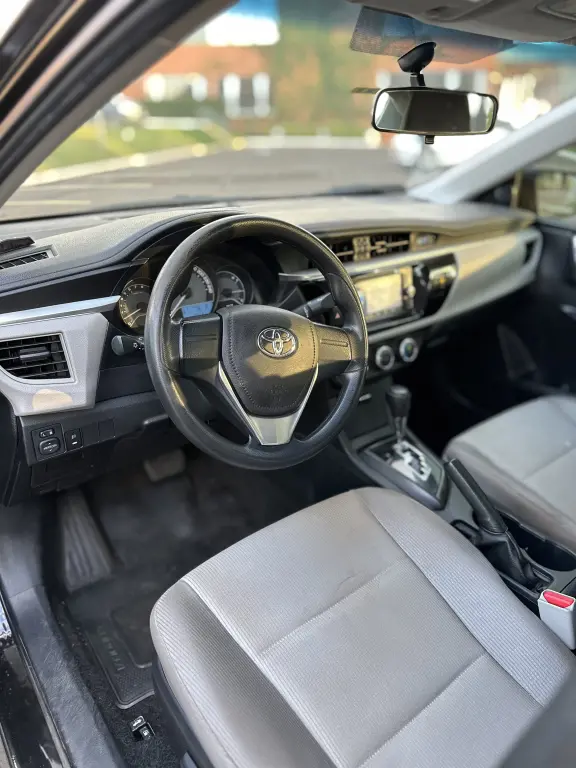 TOYOTA Corolla - Foto