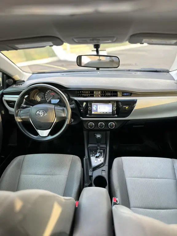 TOYOTA Corolla - Foto