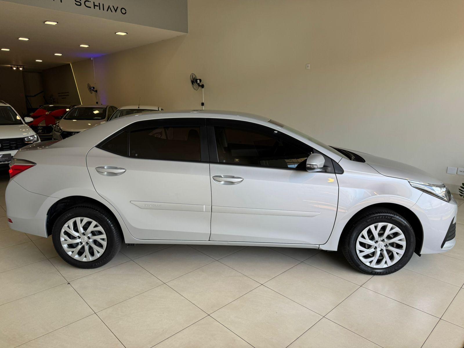 TOYOTA Corolla - Foto