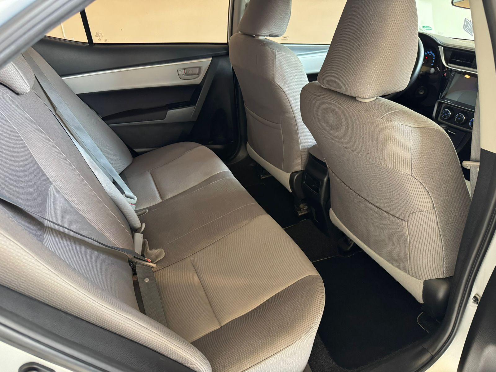 TOYOTA Corolla - Foto