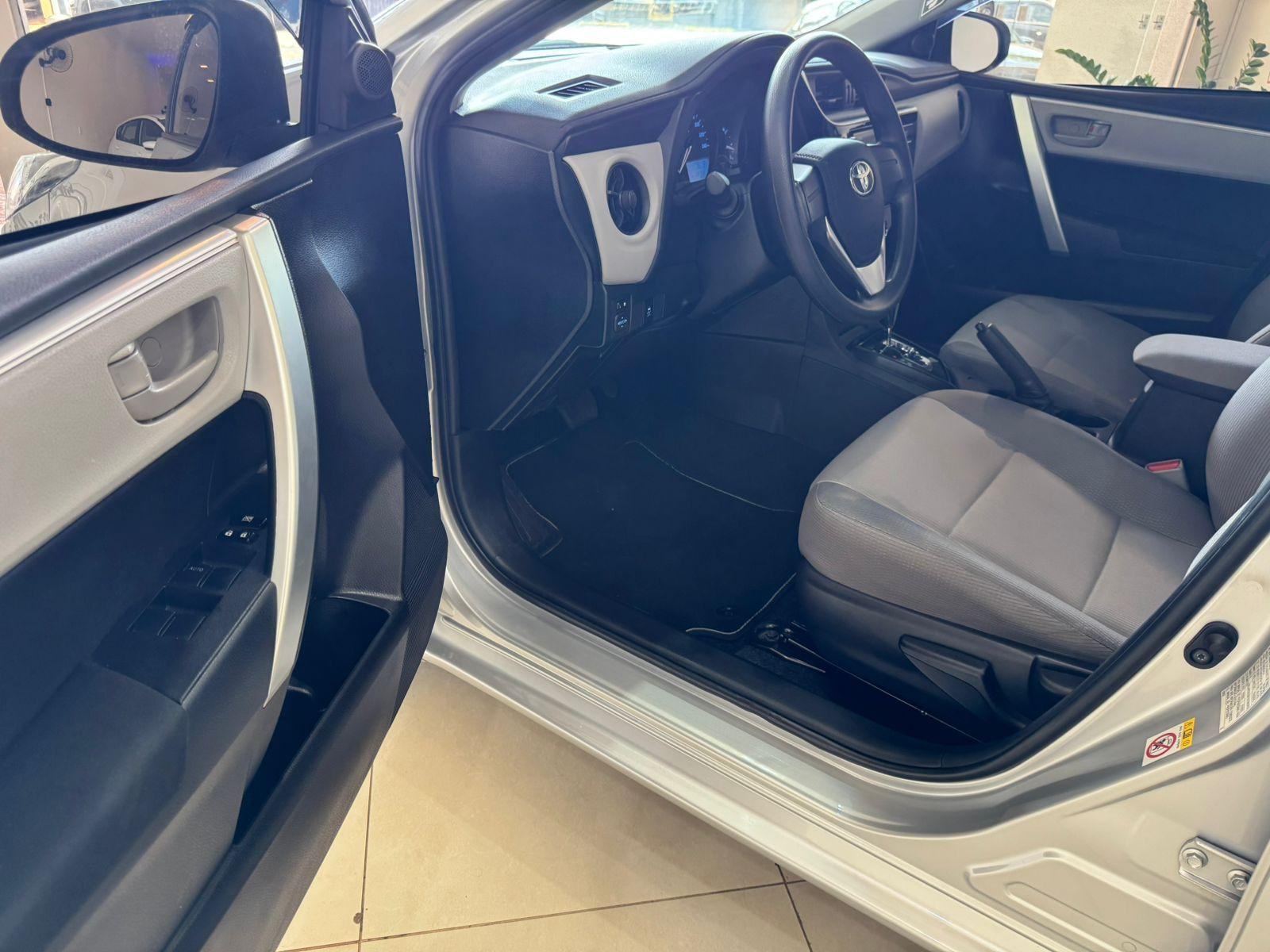 TOYOTA Corolla - Foto