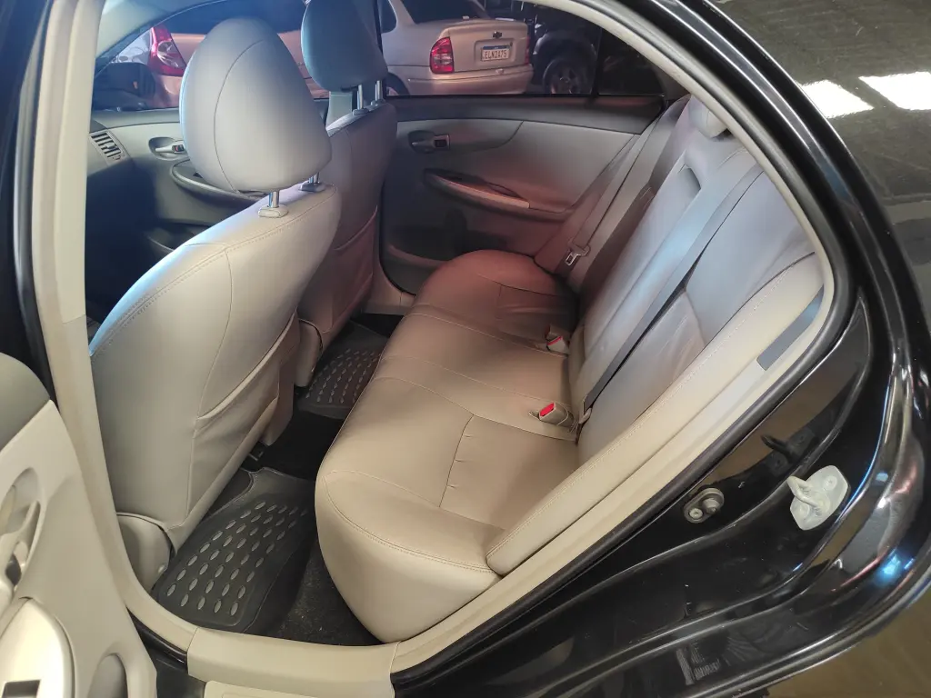 TOYOTA Corolla - Foto