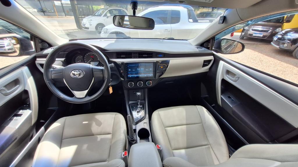 TOYOTA Corolla - Foto