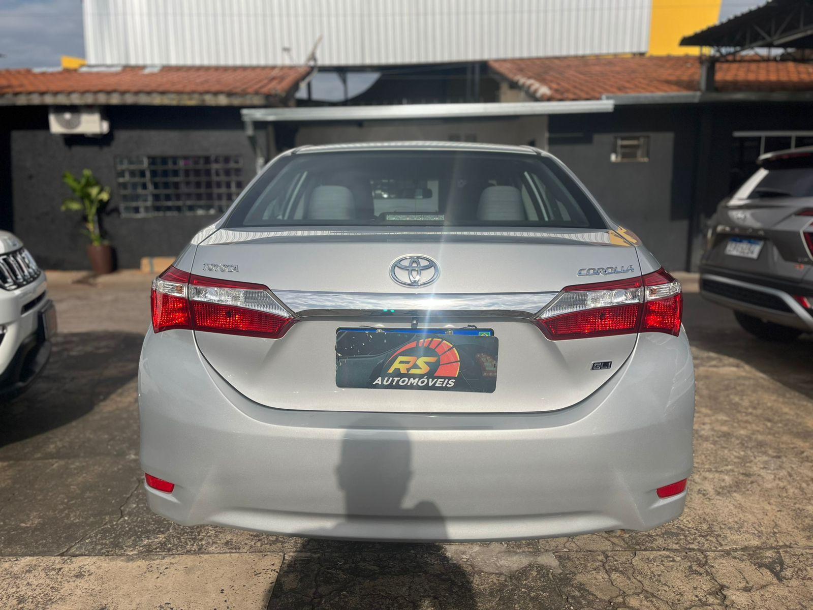 TOYOTA Corolla - Foto