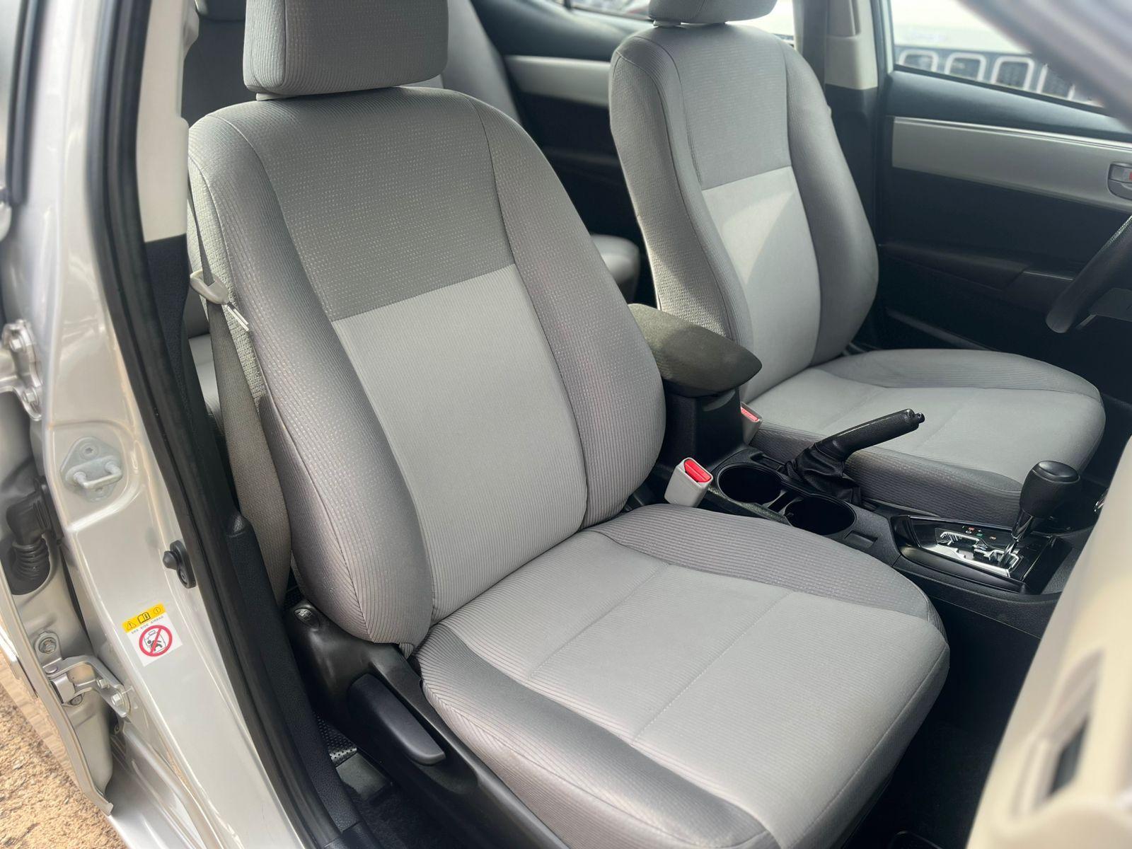 TOYOTA Corolla - Foto